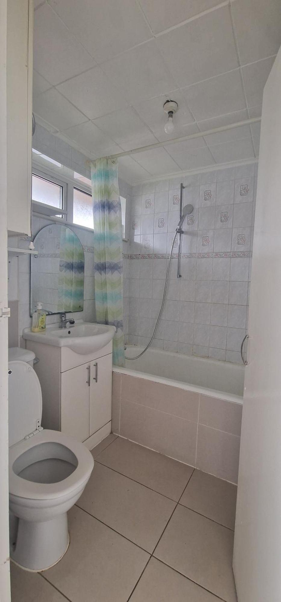 Ritz Place 2 Northolt  Extérieur photo