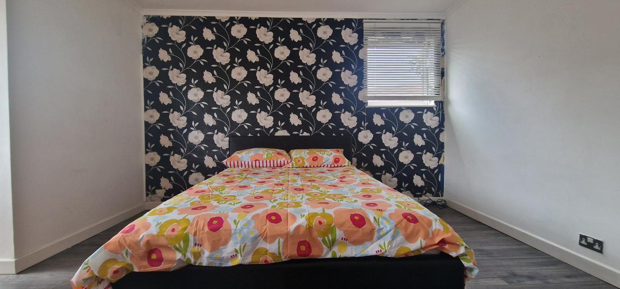 Ritz Place 2 Northolt  Extérieur photo